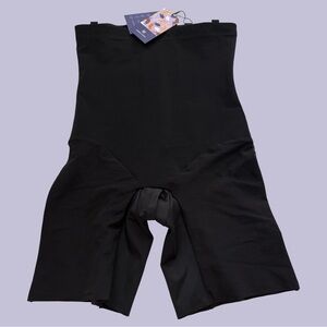 New HoneyLove SuperPower Short Shapewear Sculpting Compression